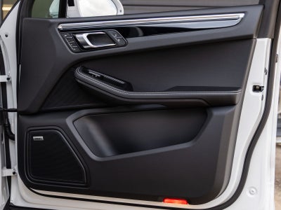2026 Porsche Macan Macan S
