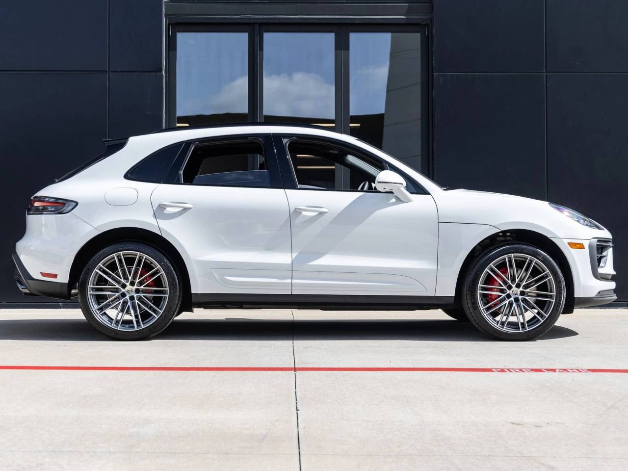 2026 Porsche Macan Macan S
