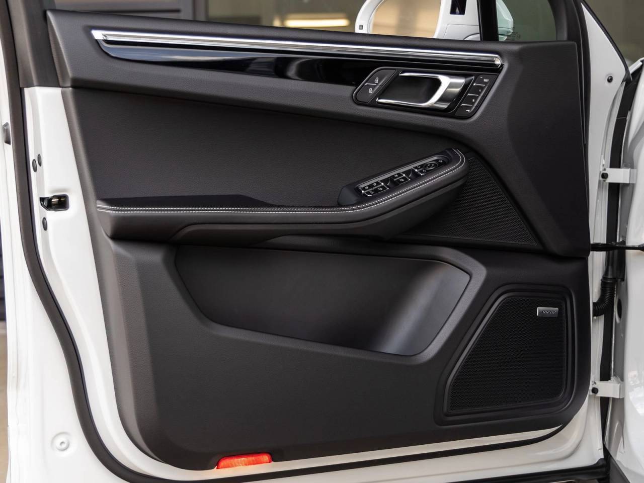 2026 Porsche Macan Macan S