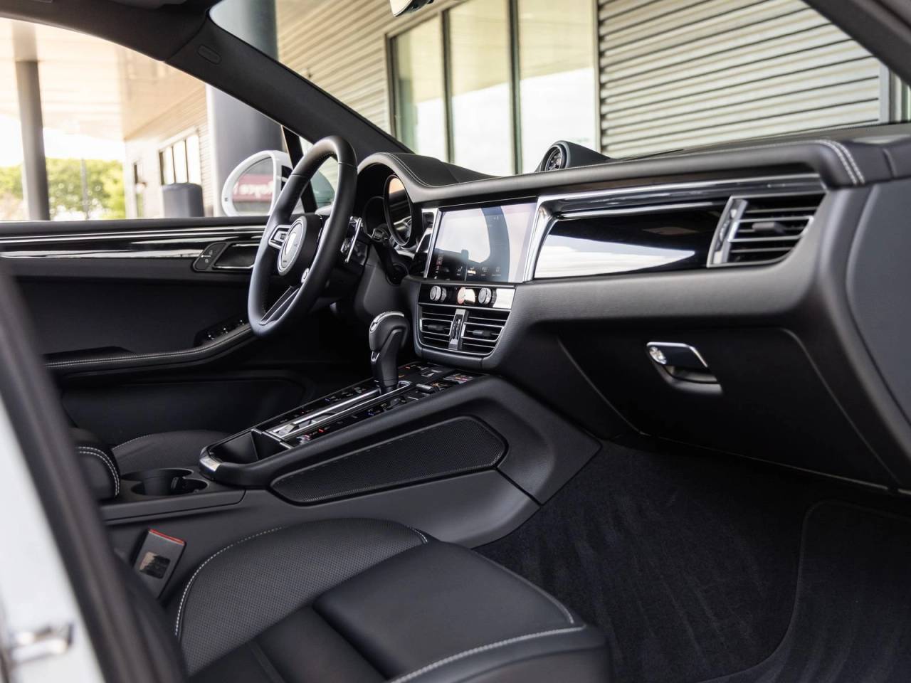 2026 Porsche Macan Macan S