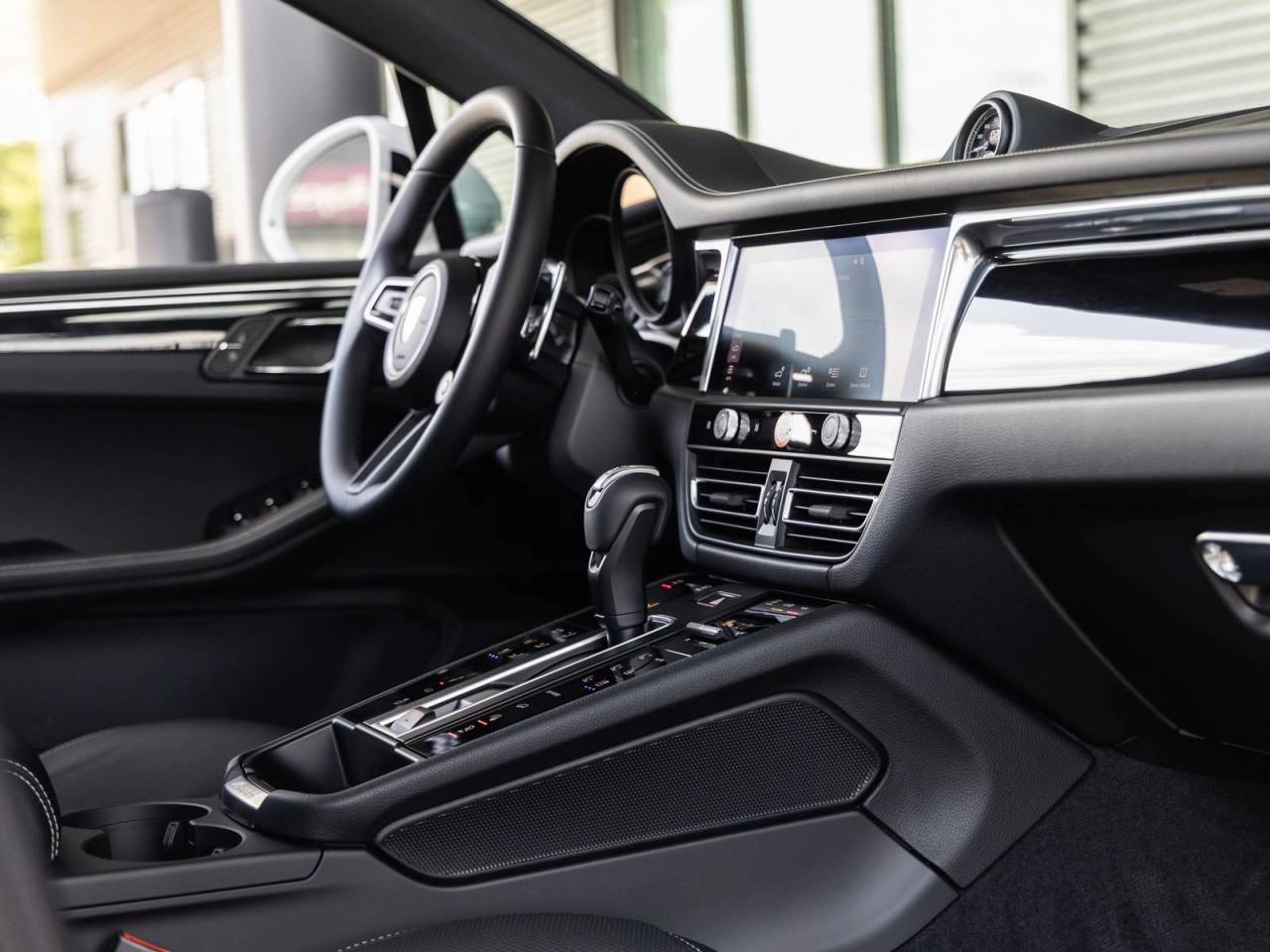 2026 Porsche Macan Macan S