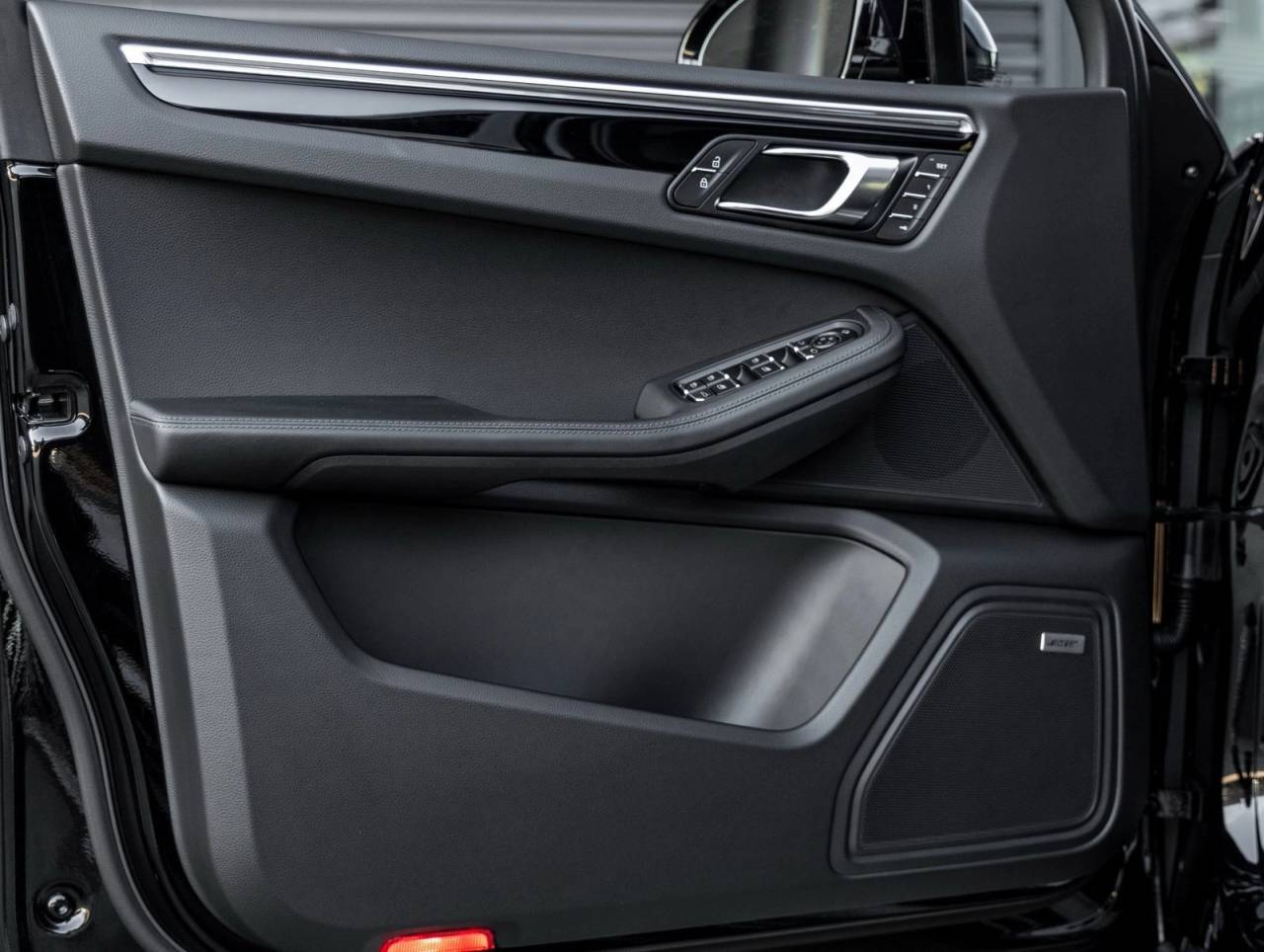 2026 Porsche Macan Macan S