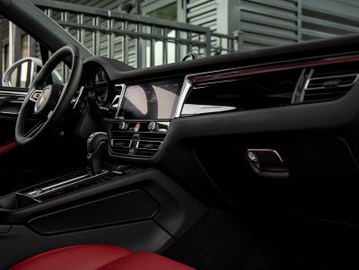 2026 Porsche Macan Macan S