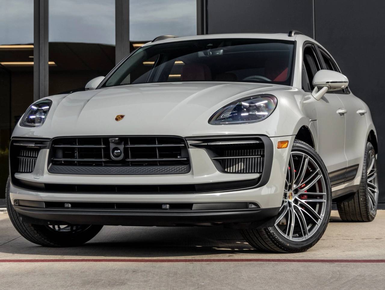 2026 Porsche Macan Macan S