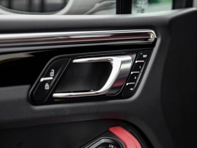 2026 Porsche Macan Macan S