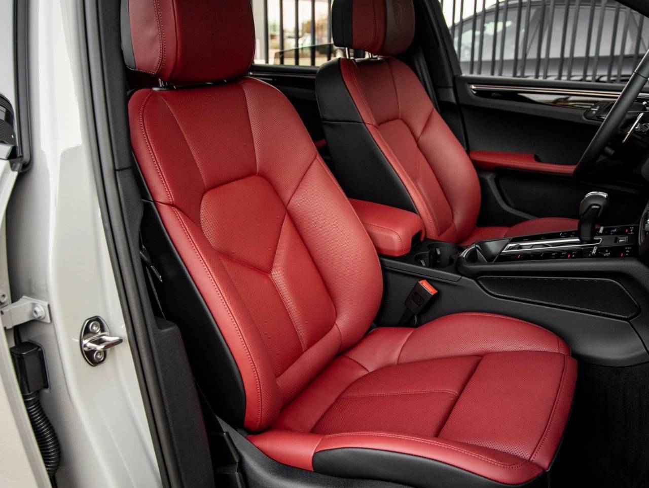 2026 Porsche Macan Macan S