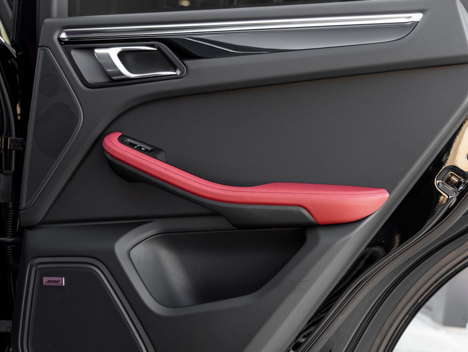 2026 Porsche Macan Macan S