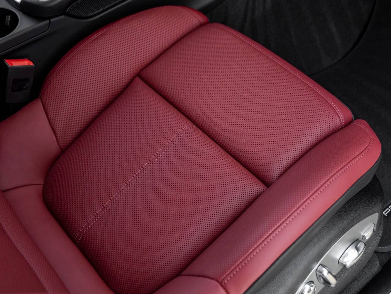 2026 Porsche Macan Macan S