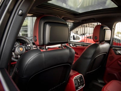 2026 Porsche Macan Macan S