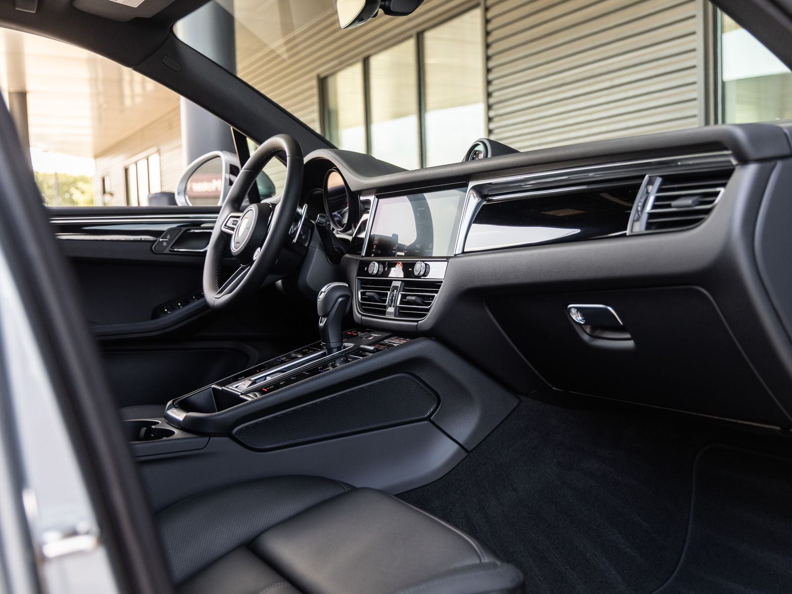 2026 Porsche Macan Macan S