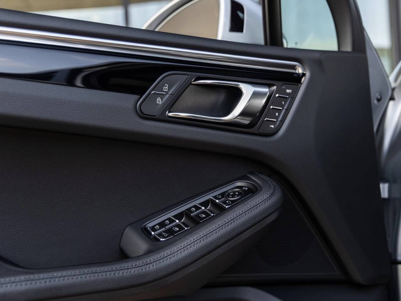 2026 Porsche Macan Macan S