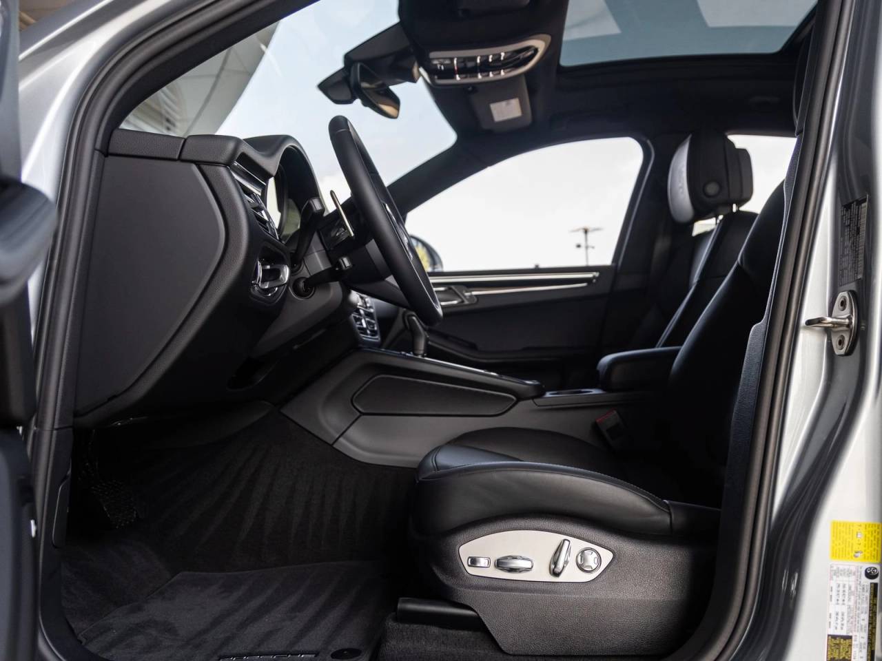 2026 Porsche Macan Macan S