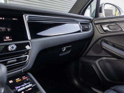 2026 Porsche Macan Macan S