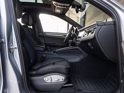 2026 Porsche Macan Macan S
