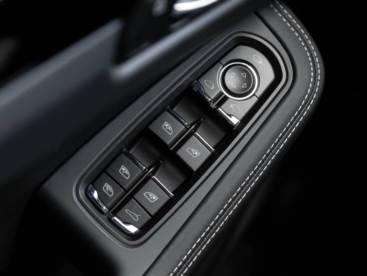 2026 Porsche Macan Macan S