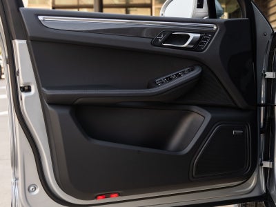 2026 Porsche Macan Macan S