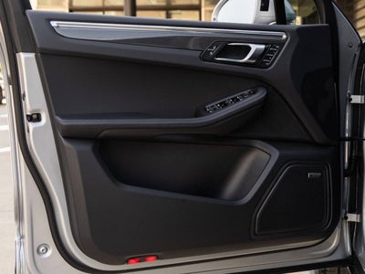 2026 Porsche Macan Macan S