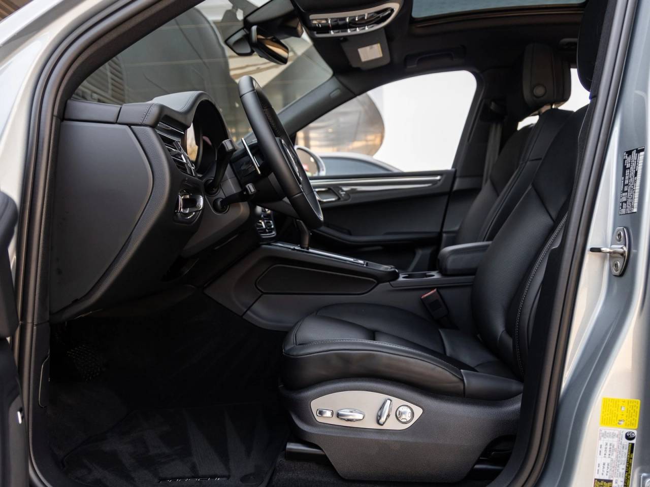 2026 Porsche Macan Macan S