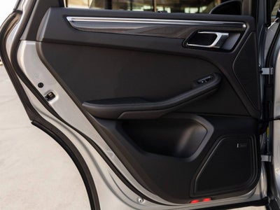 2026 Porsche Macan Macan S