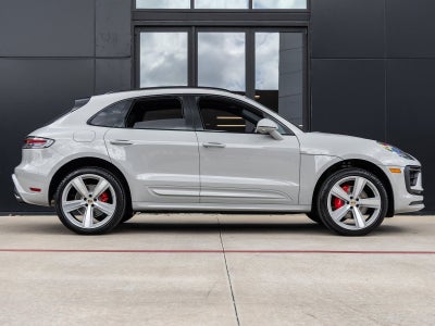 2026 Porsche Macan Macan S