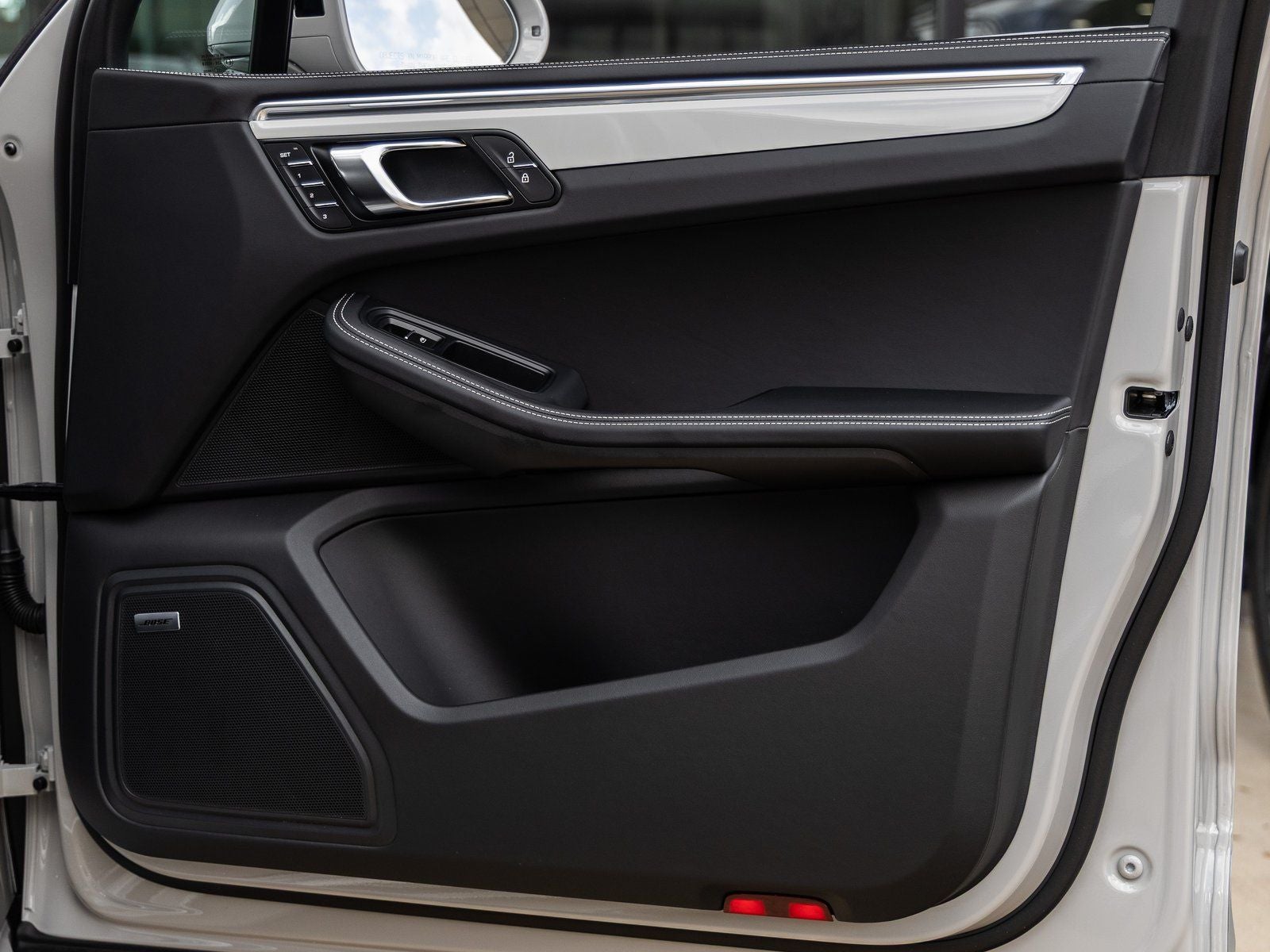 2026 Porsche Macan Macan S