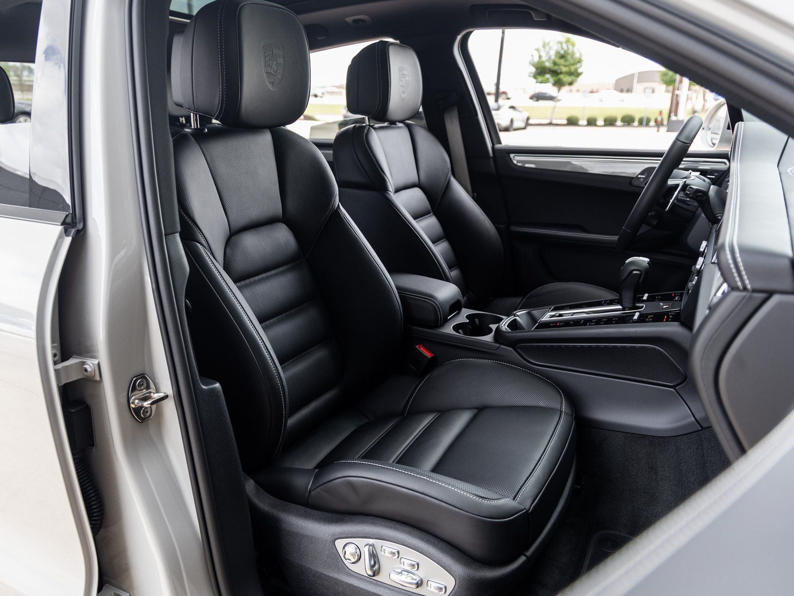 2026 Porsche Macan Macan S