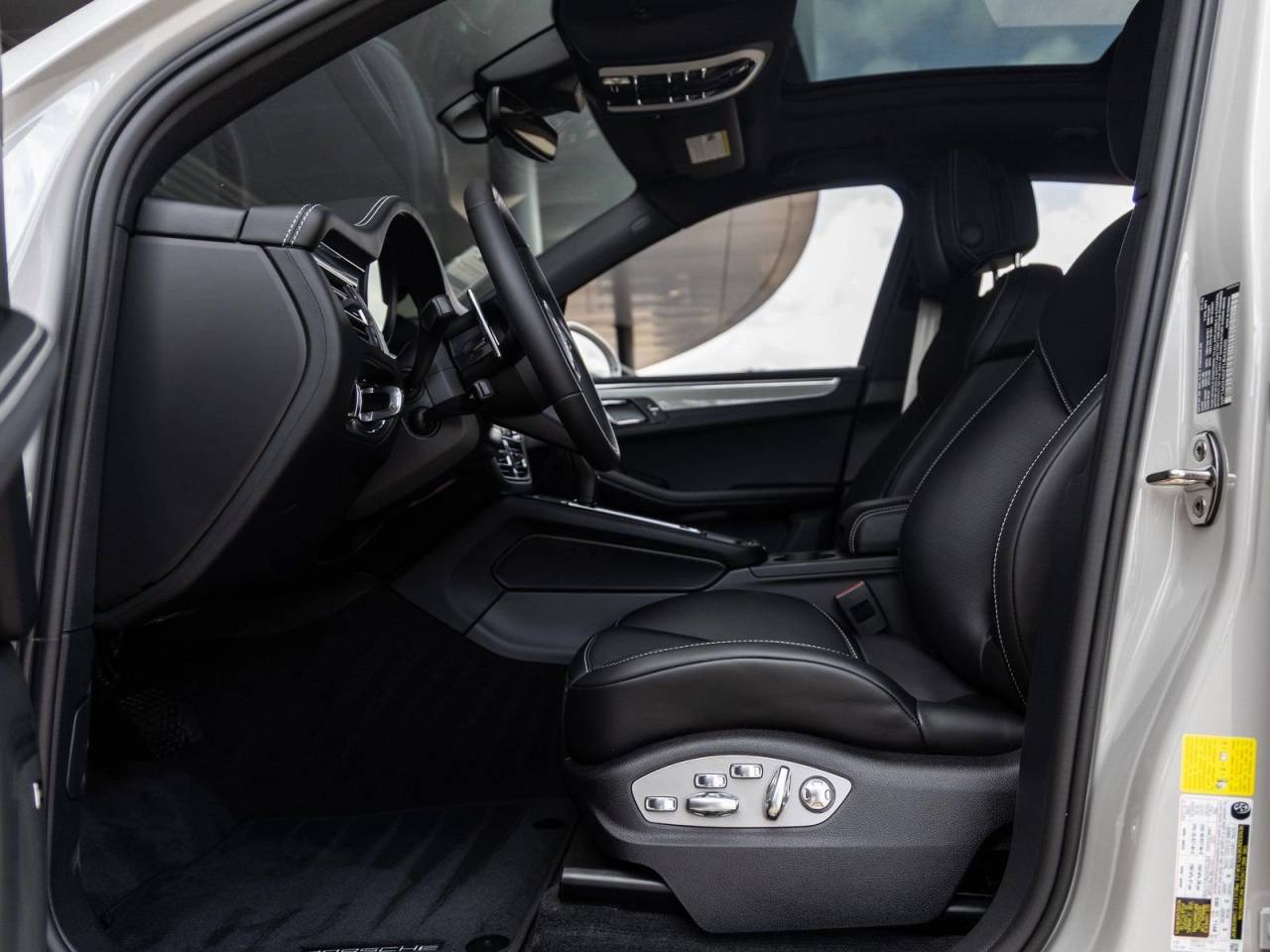 2026 Porsche Macan Macan S