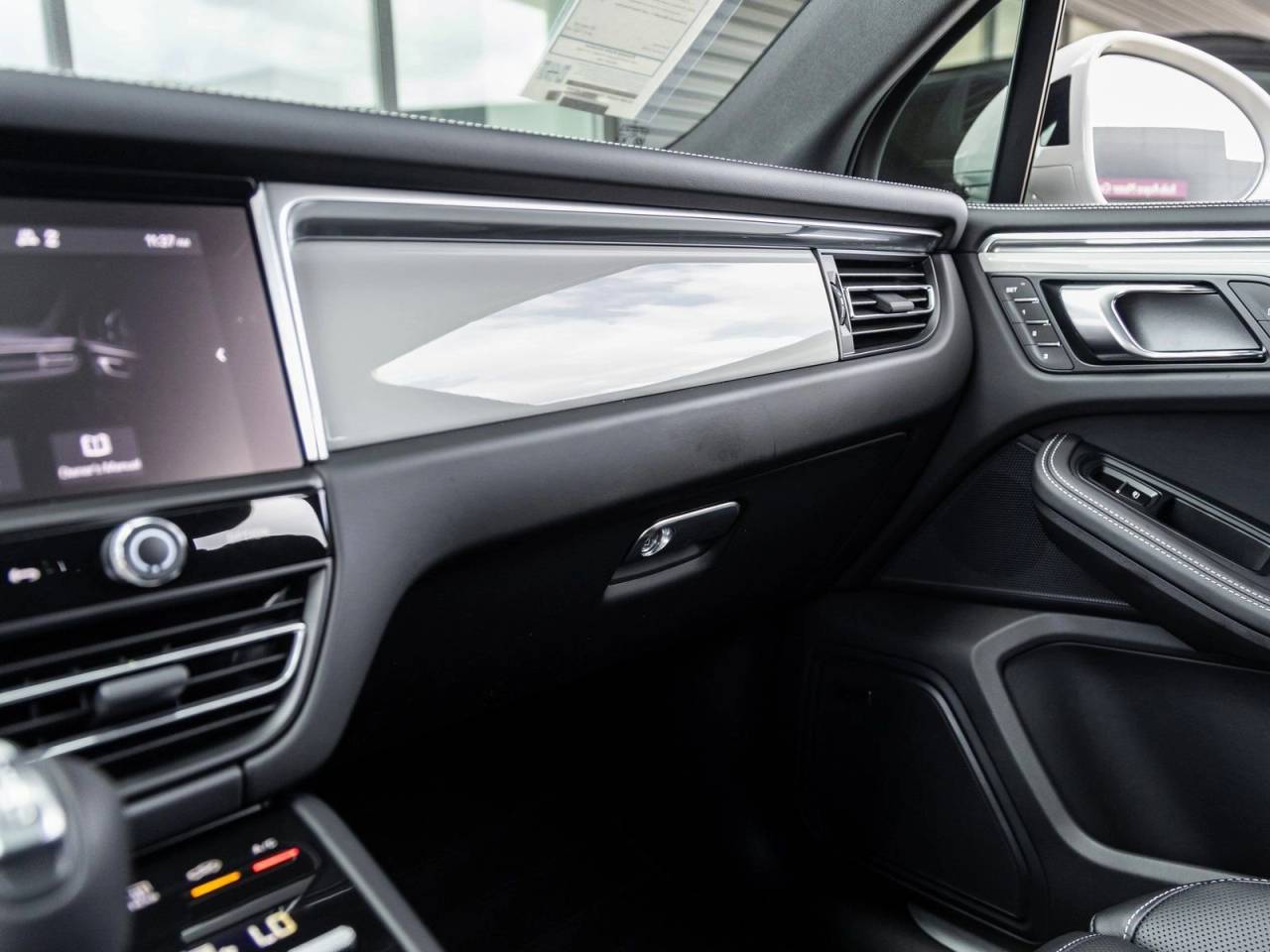 2026 Porsche Macan Macan S