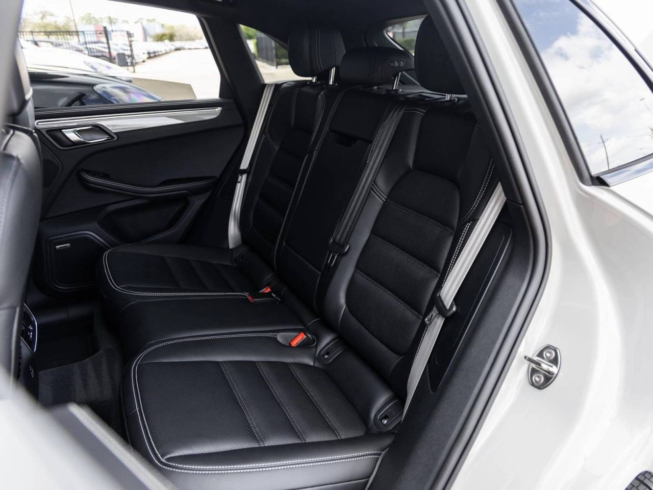 2026 Porsche Macan Macan S