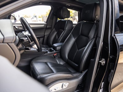 2018 Porsche Macan Macan GTS