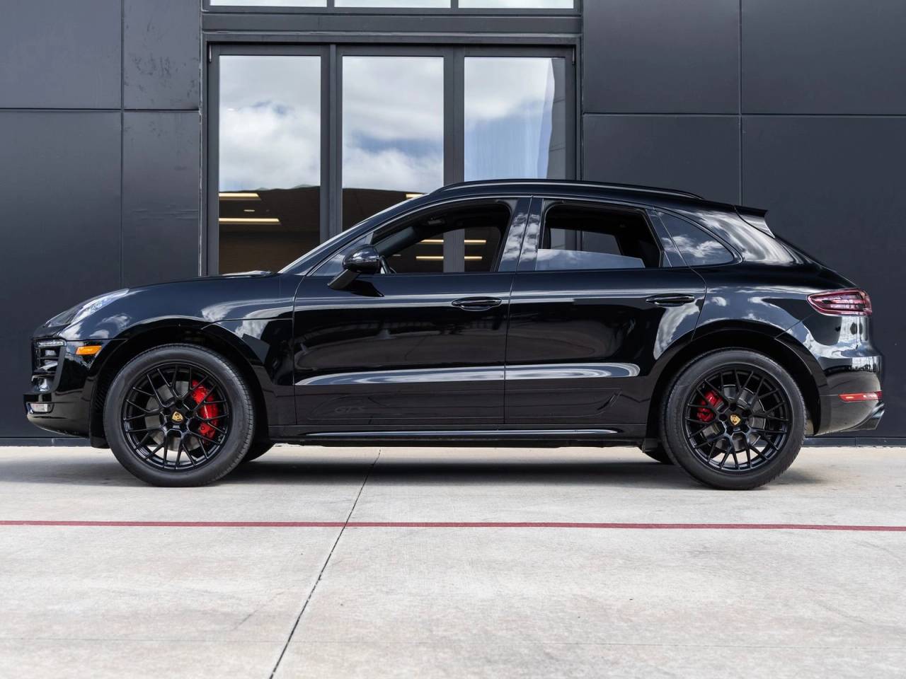 2018 Porsche Macan Macan GTS