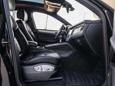 2018 Porsche Macan Macan GTS