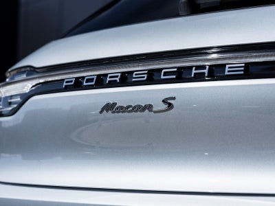 2025 Porsche Macan S