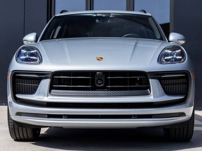2025 Porsche Macan S