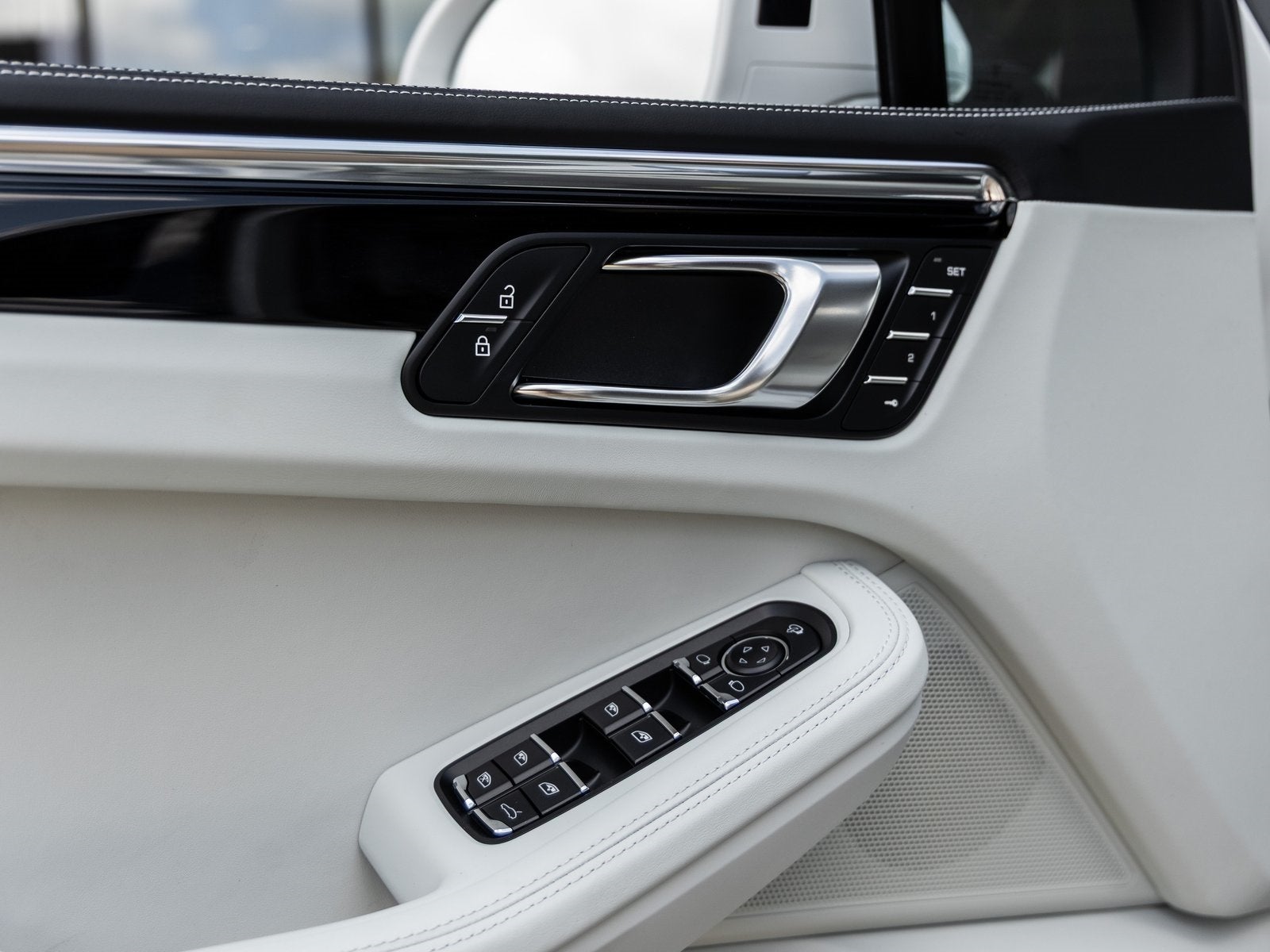 2026 Porsche Macan Macan S