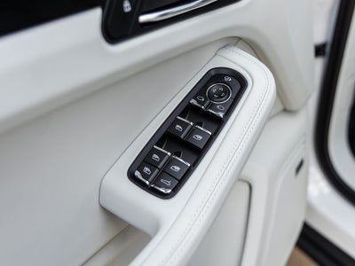 2026 Porsche Macan Macan S