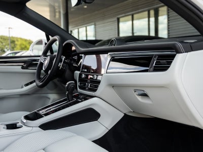 2026 Porsche Macan Macan S