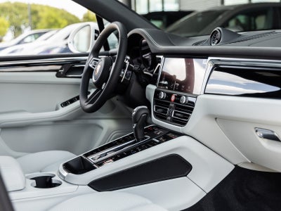 2026 Porsche Macan Macan S