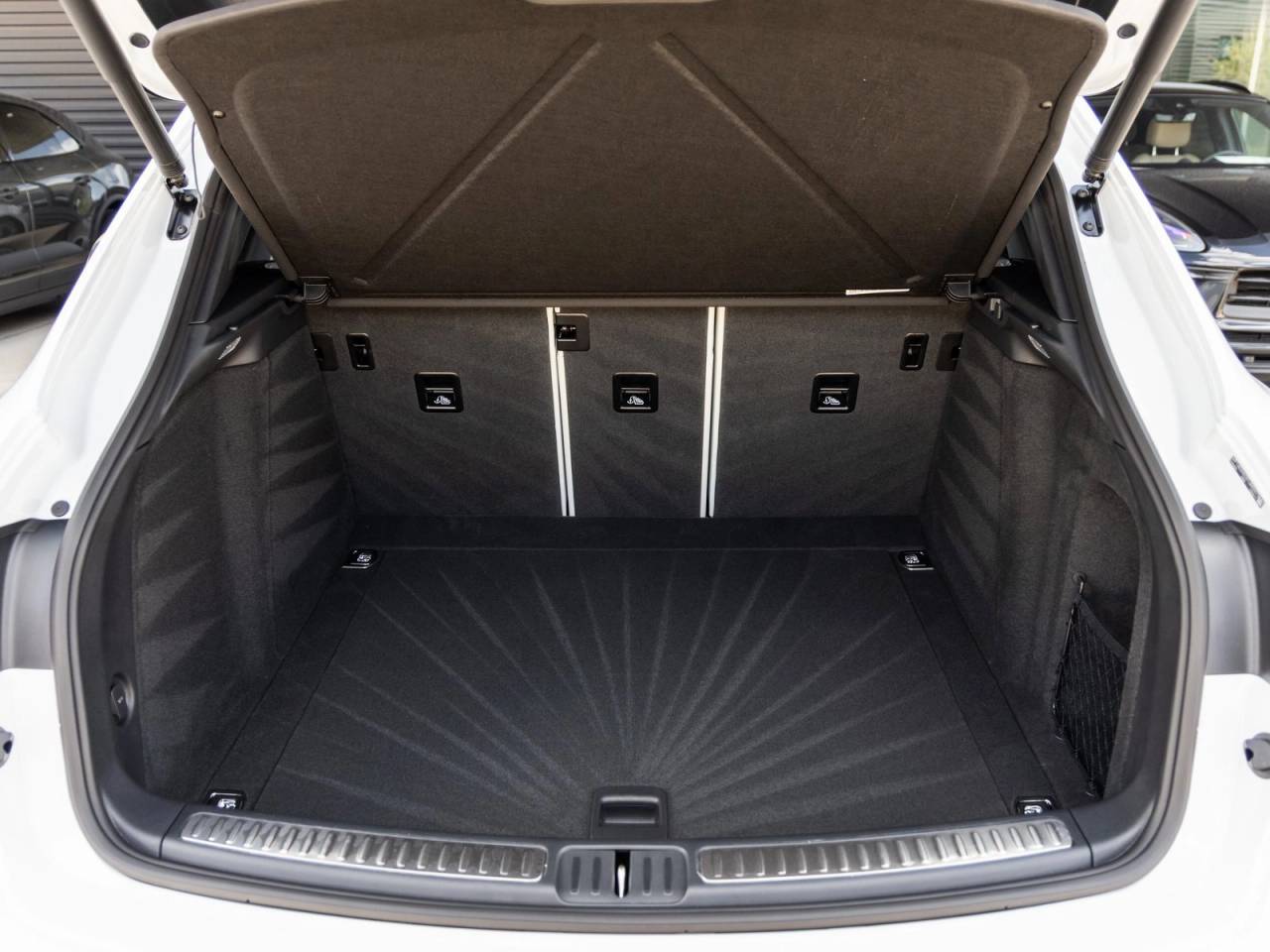 2026 Porsche Macan Macan S