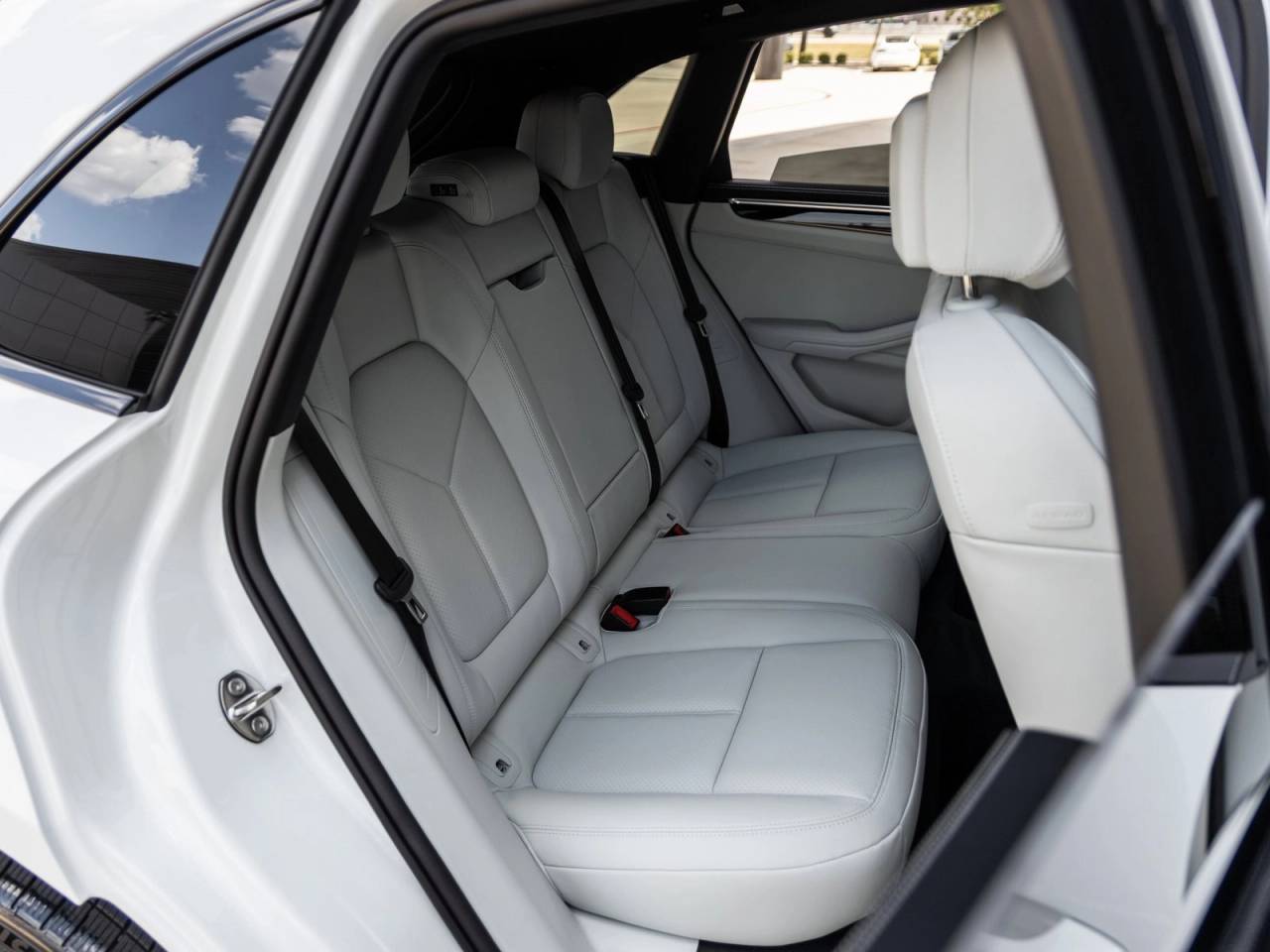 2026 Porsche Macan Macan S