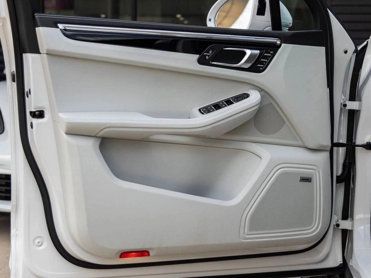 2026 Porsche Macan Macan S