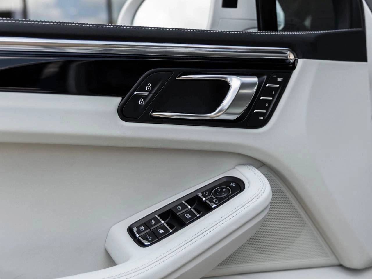 2026 Porsche Macan Macan S