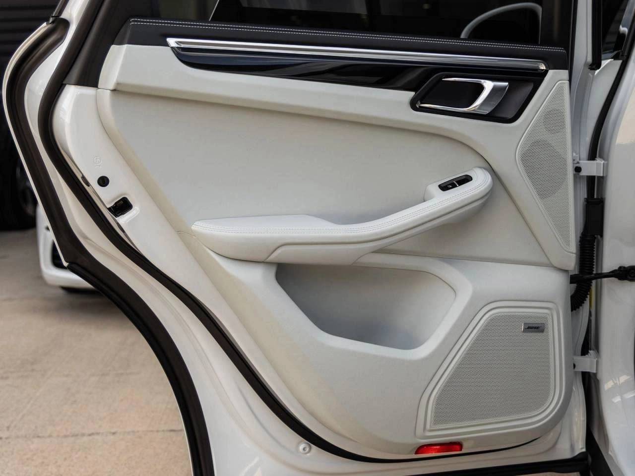 2026 Porsche Macan Macan S