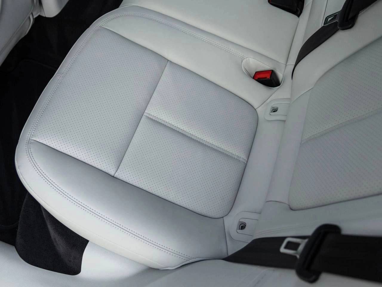 2026 Porsche Macan Macan S