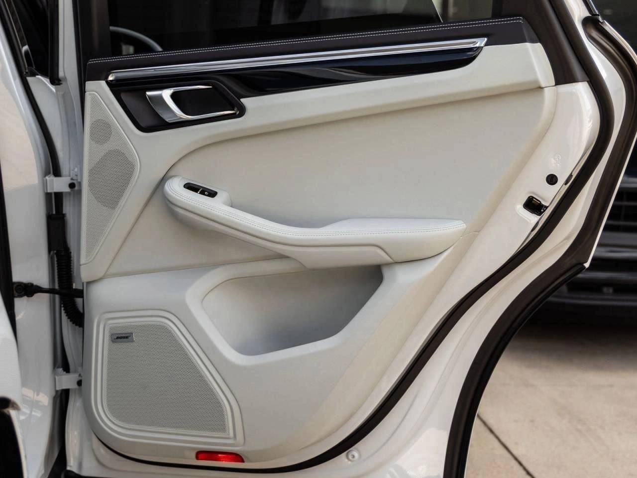 2026 Porsche Macan Macan S