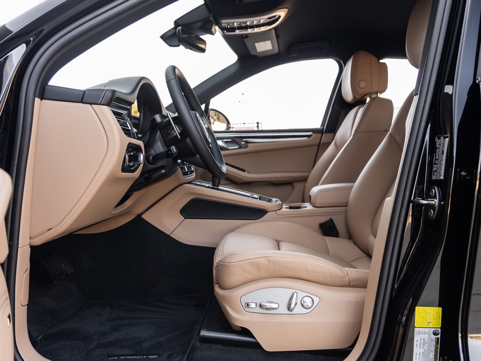 2026 Porsche Macan Macan S