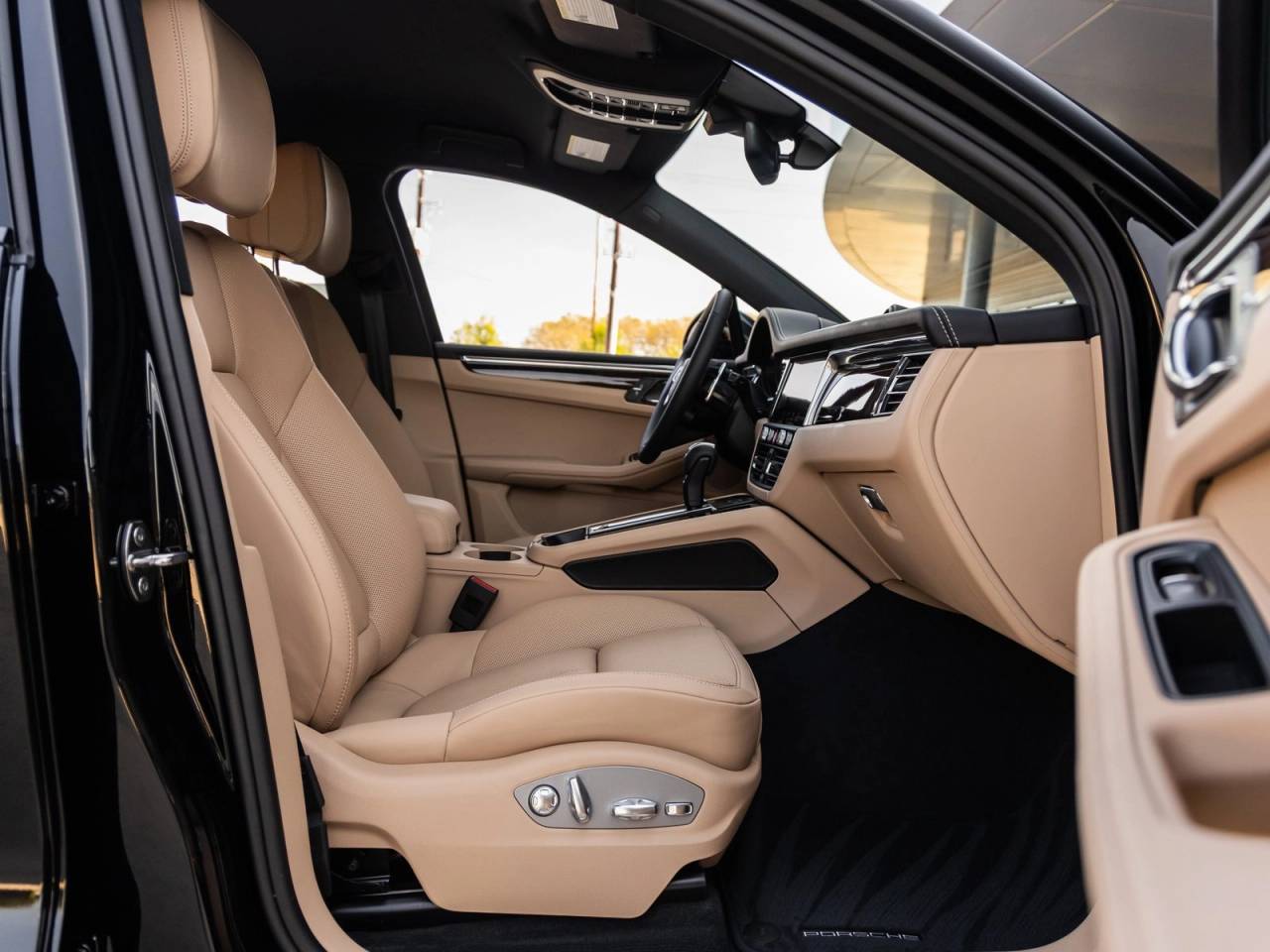 2026 Porsche Macan Macan S