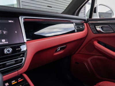 2026 Porsche Macan Macan S