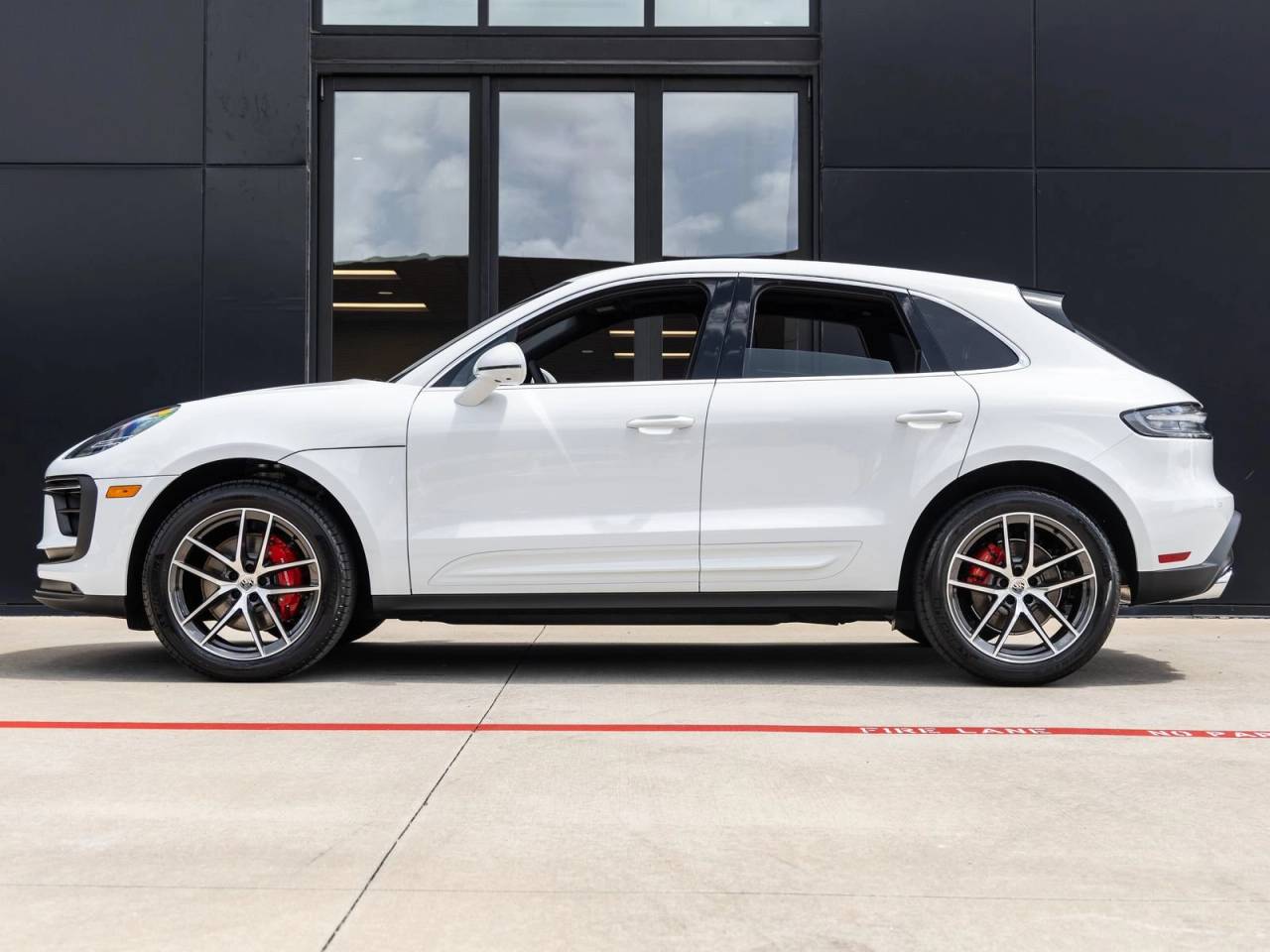 2026 Porsche Macan Macan S