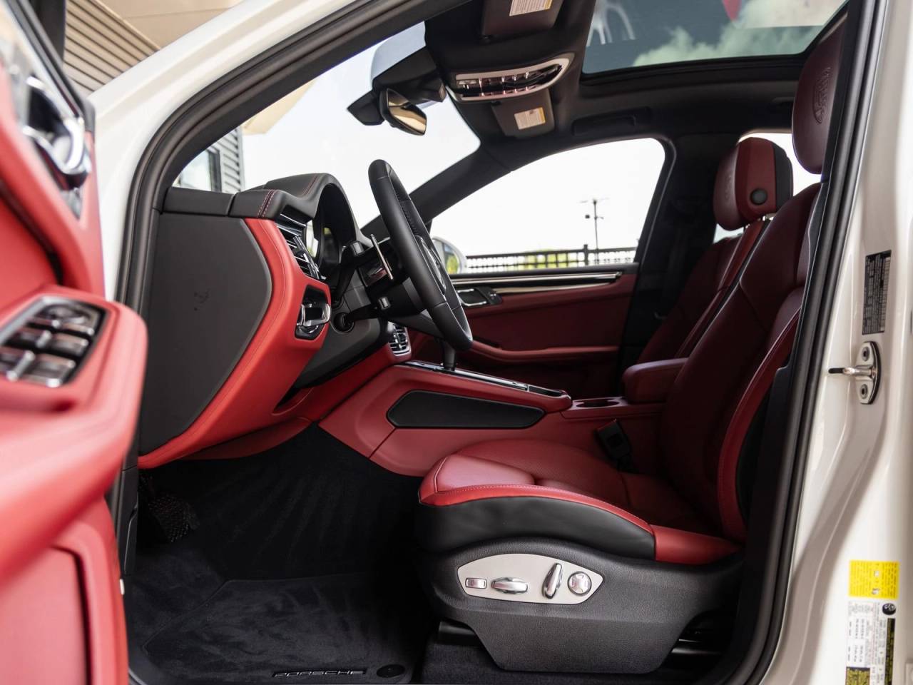 2026 Porsche Macan Macan S